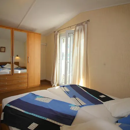 Dr. Igda * ポレッチ